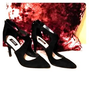 Jones New York Suede Pumps